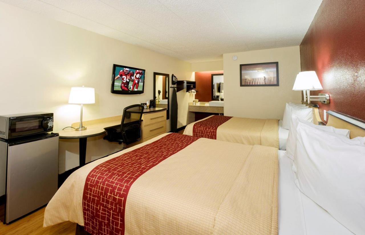 Red Roof Inn Columbus West - Hilliard New Rome Exterior photo