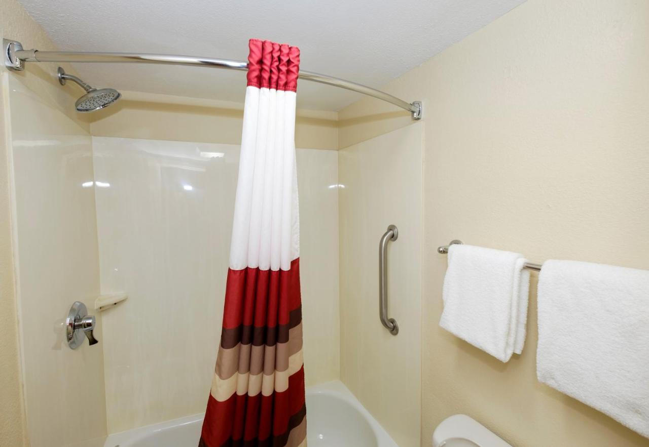 Red Roof Inn Columbus West - Hilliard New Rome Exterior photo
